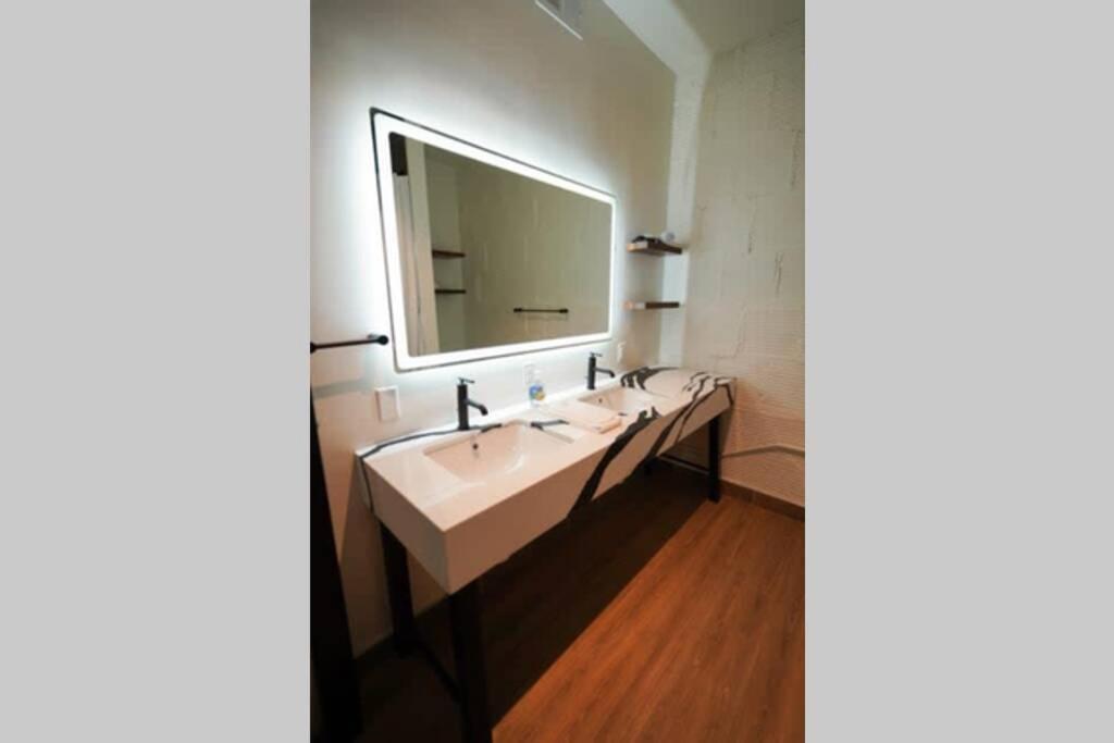 3E - *Renovated* 3 Min To Hillman Cancer Center Sleeps 6 Pittsburgh Buitenkant foto